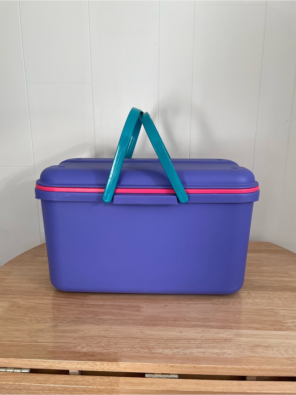 Vintage Eagle Craftstor Storage Tote